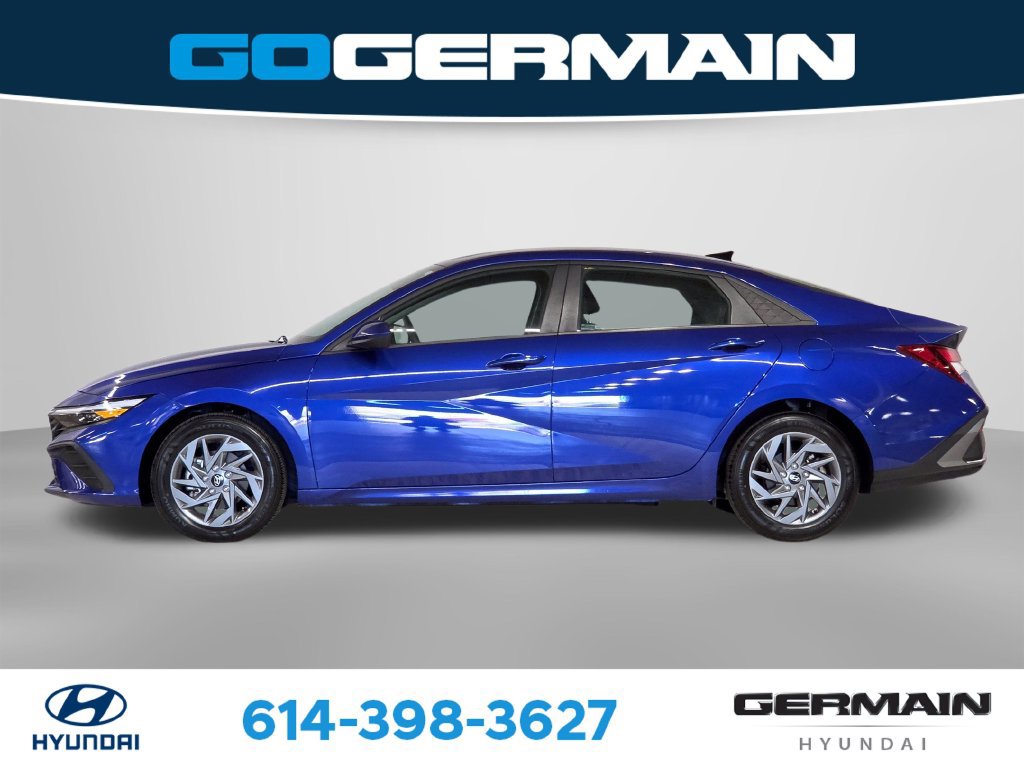 Used 2024 Hyundai Elantra SEL FWD image 12
