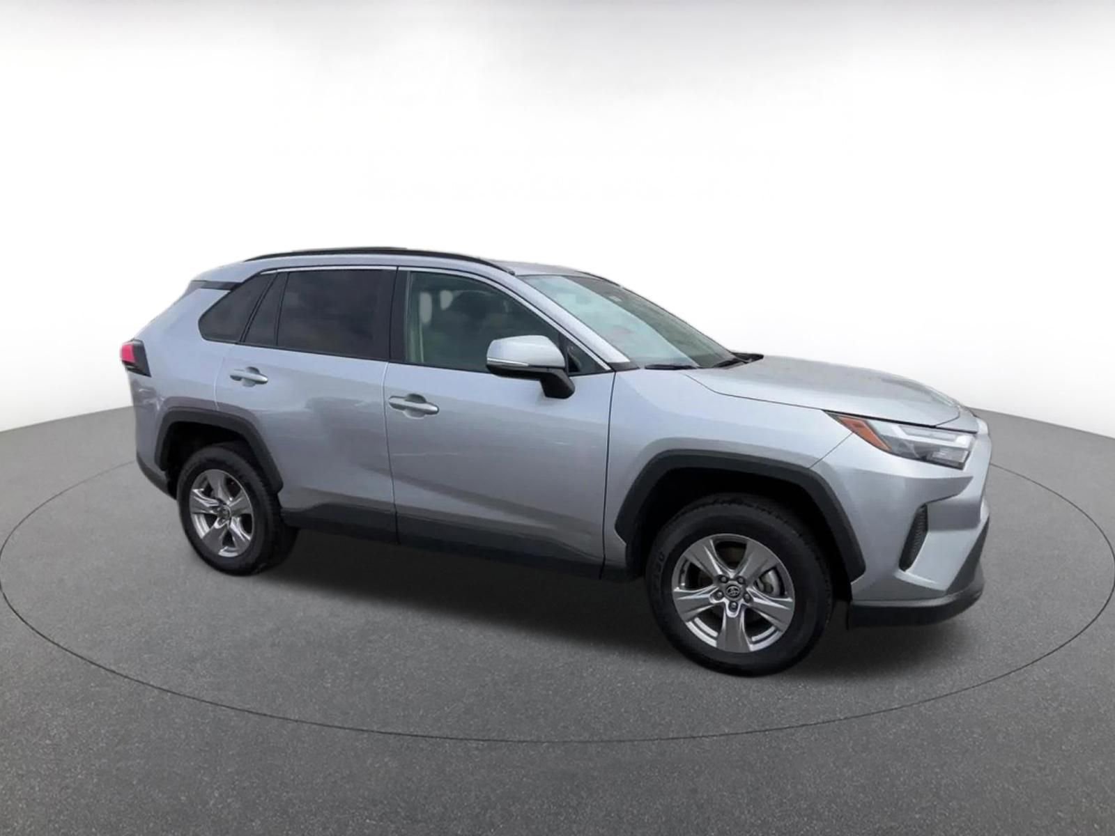 Used 2025 Toyota RAV4 XLE w/ Convenience Package AWD/4WD video 2