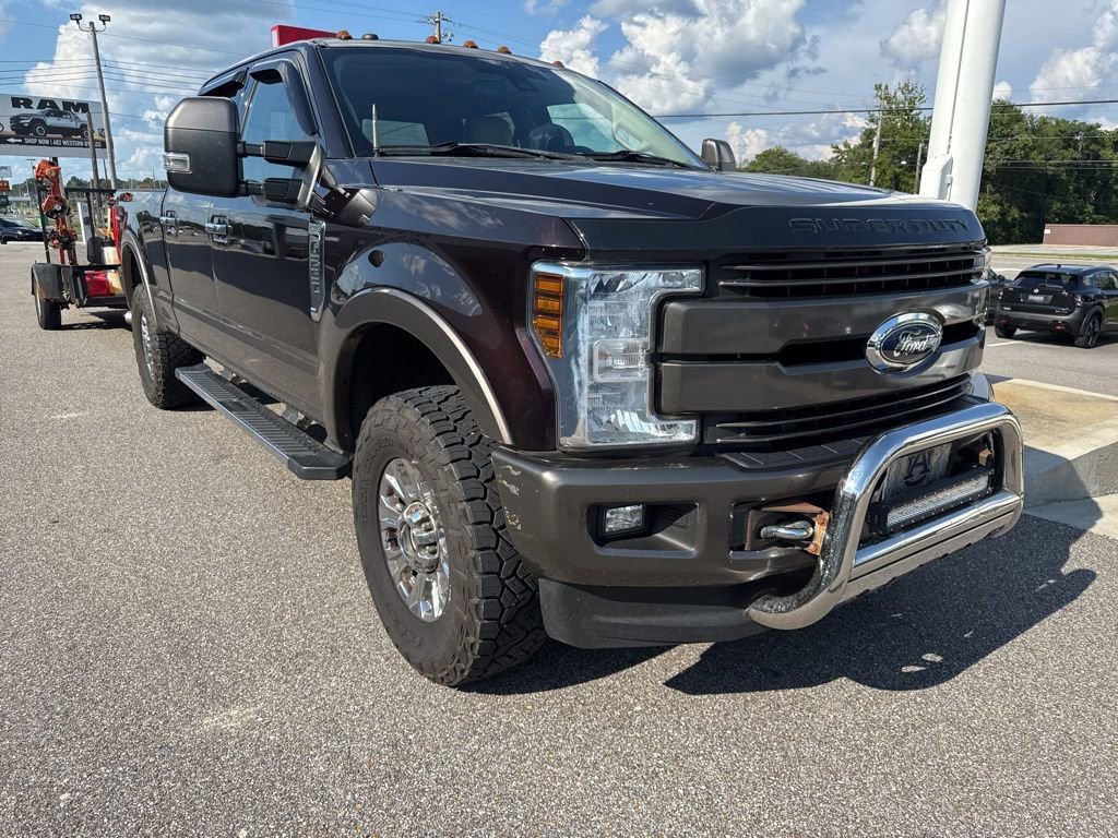 Used 2018 Ford F250 Lariat w/ Lariat Ultimate Package image 3