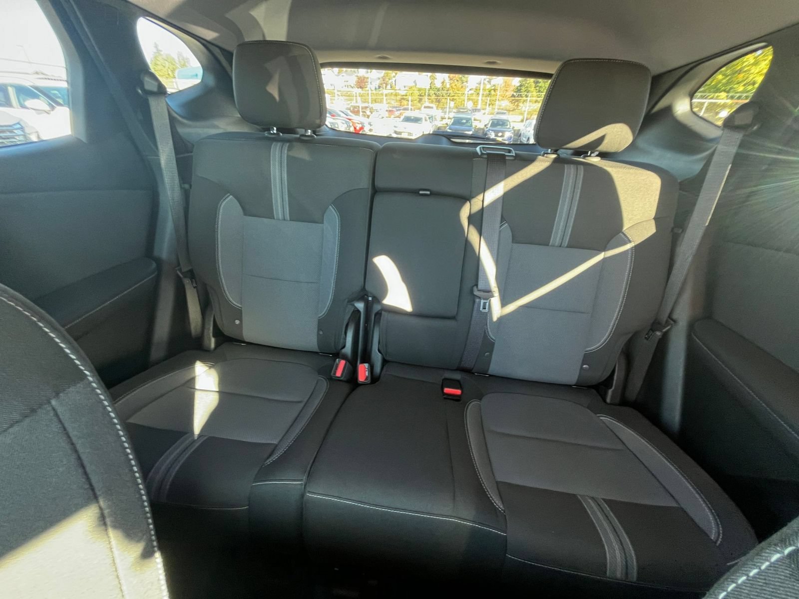 Used 2025 Chevrolet Blazer LT FWD image 38