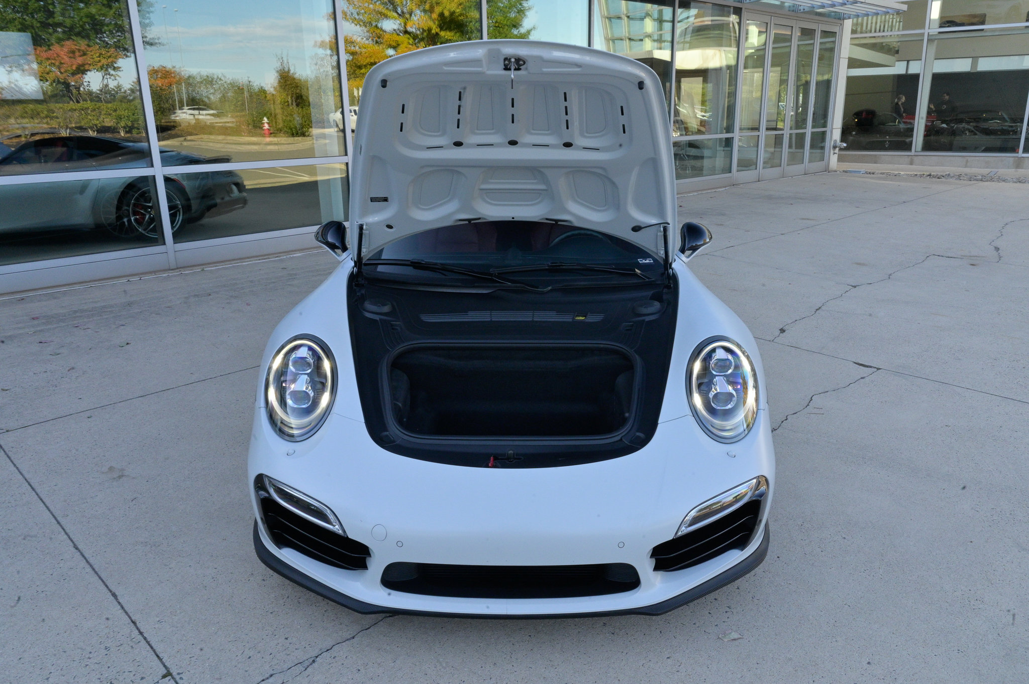 Used 2015 Porsche 911 Turbo S image 46