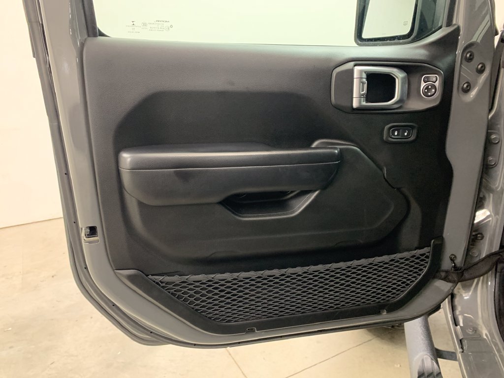Used 2019 Jeep Wrangler Unlimited Sport S AWD/4WD image 17