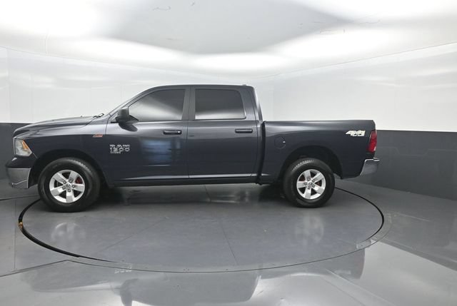 Used 2021 RAM 1500 Classic SLT AWD/4WD image 2
