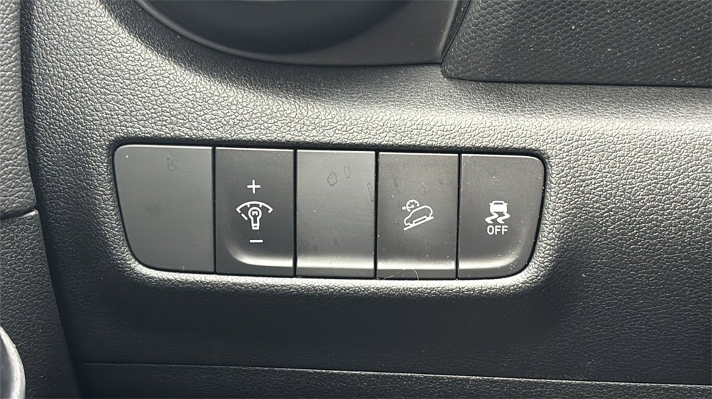 Certified 2023 Hyundai Kona Limited w/ Winter Weather Package image 27