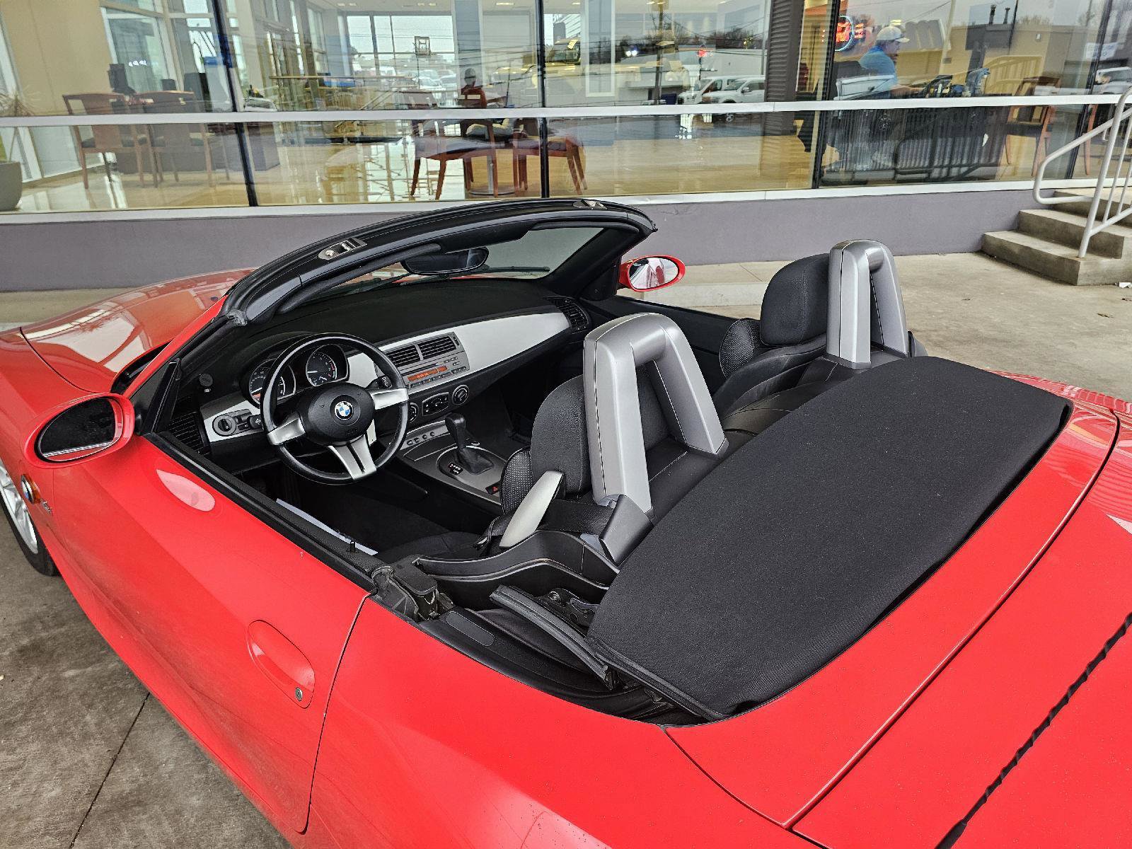 Used 2003 BMW Z4 2.5i RWD image 19
