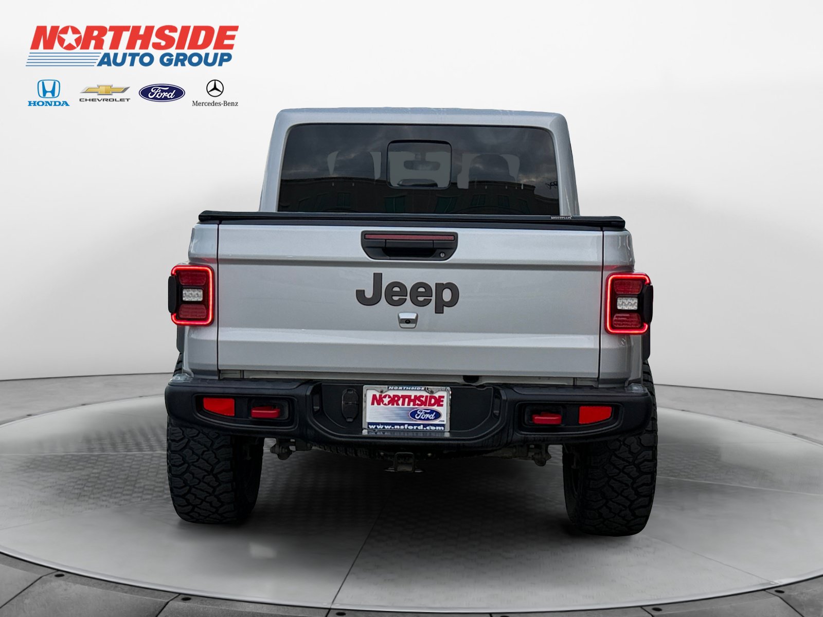 Used 2022 Jeep Gladiator Rubicon w/ LED Lighting Group AWD/4WD image 6