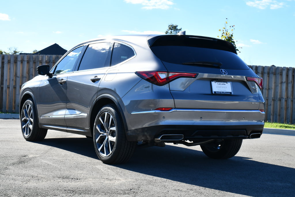 Certified 2024 Acura MDX w/ Technology Package AWD/4WD image 8