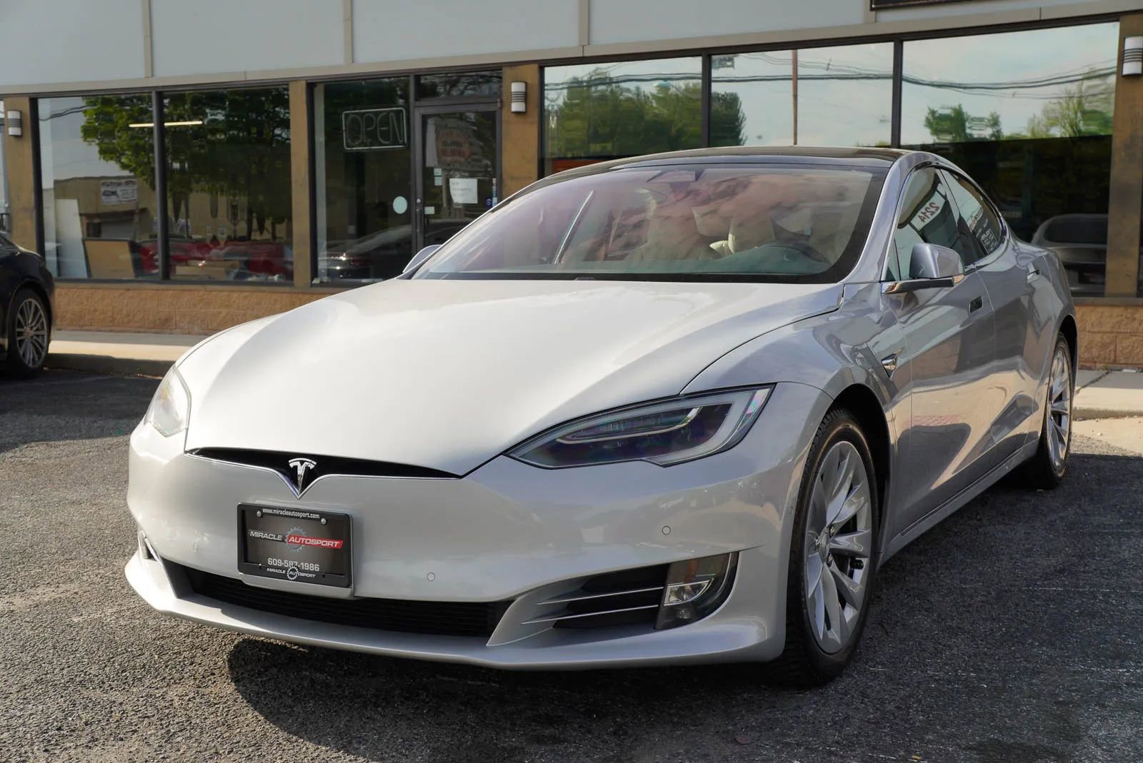 Used 2017 Tesla Model S 100D AWD/4WD image 3
