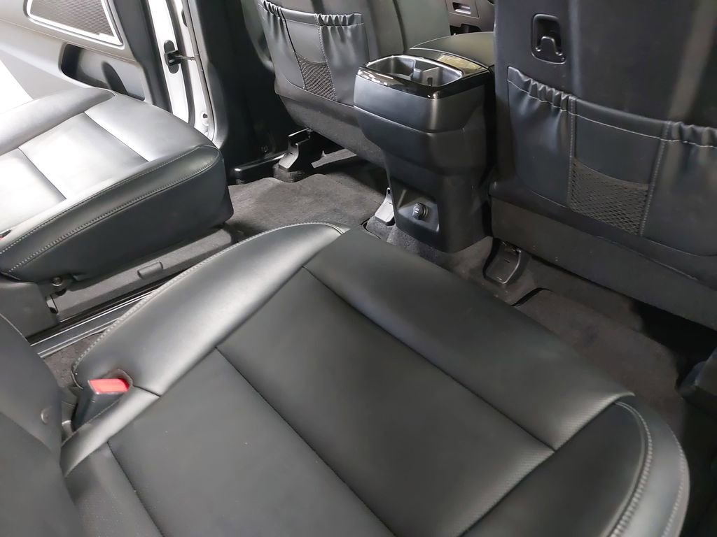 Used 2025 Kia Telluride S image 11