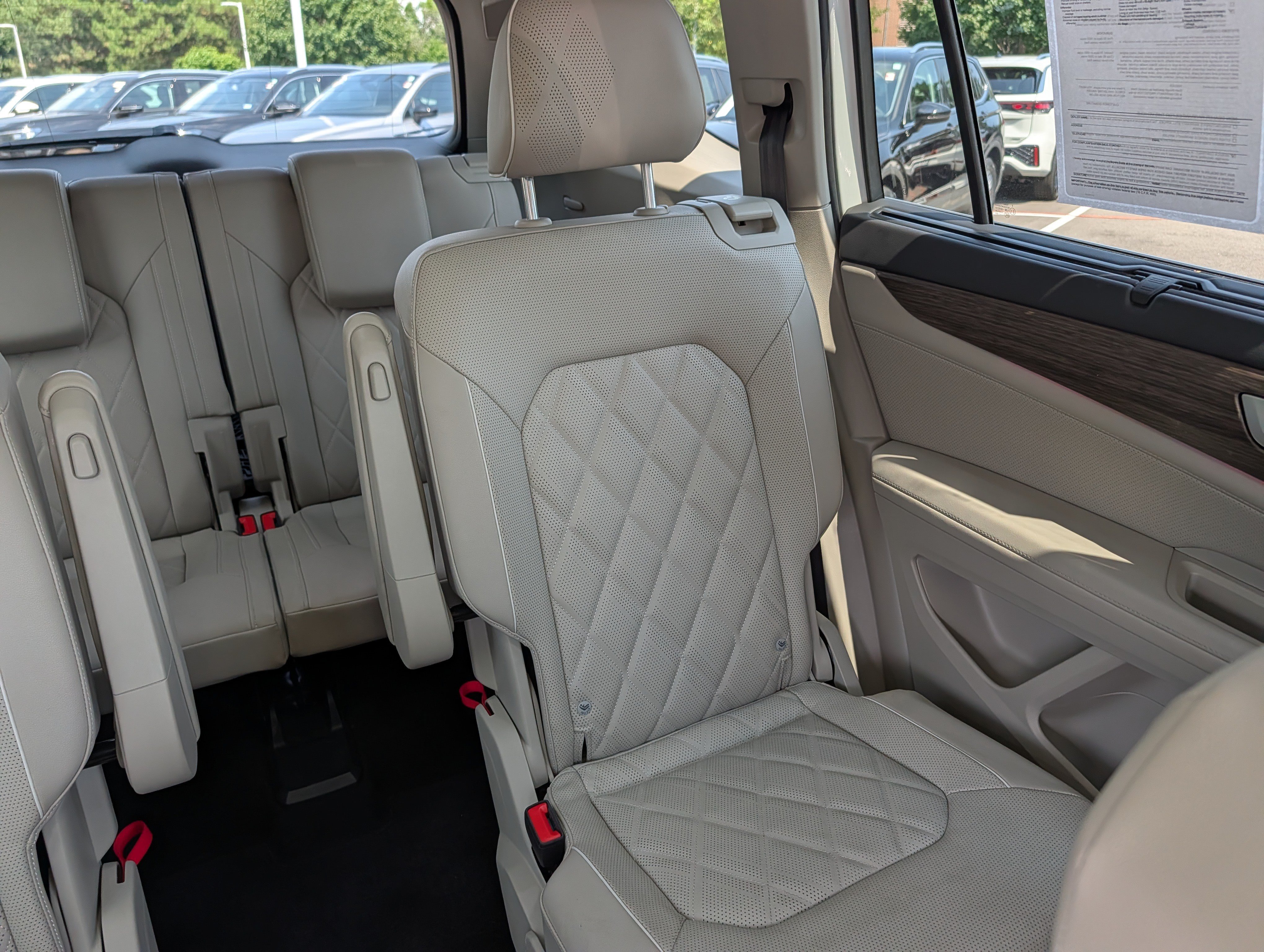 Certified 2025 Volkswagen Atlas SEL Premium R-Line AWD/4WD image 14