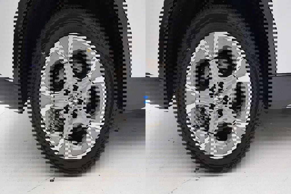 Used 2025 BMW X1 xDrive28i image 9