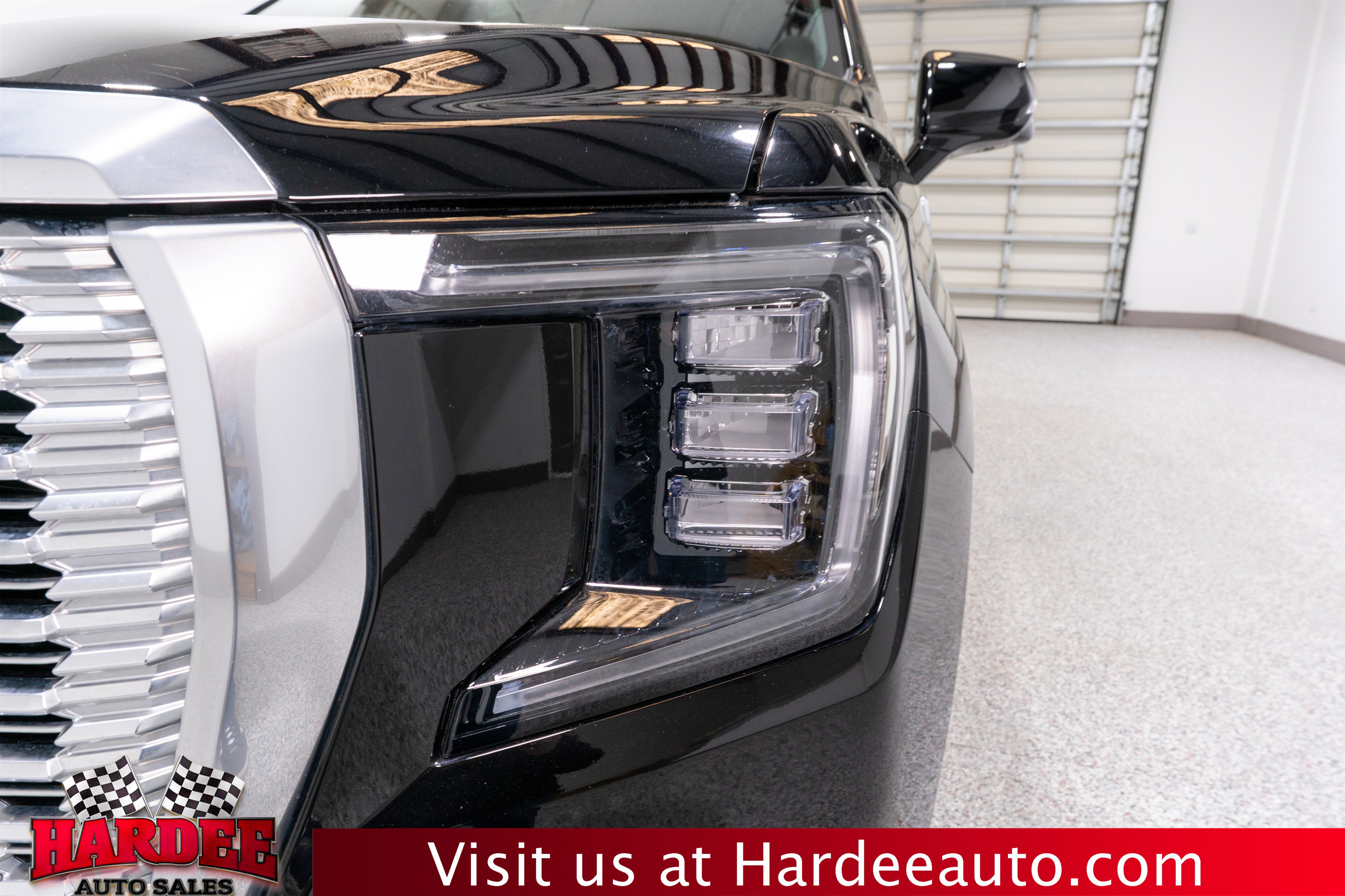 Used 2023 GMC Yukon Denali image 8