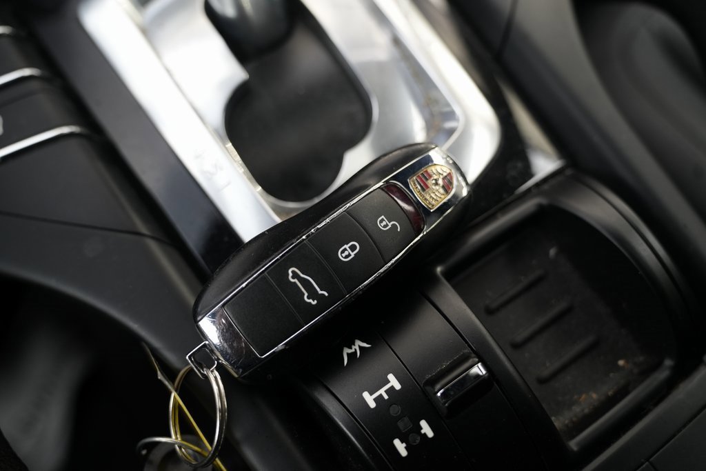 Used 2012 Porsche Cayenne image 61