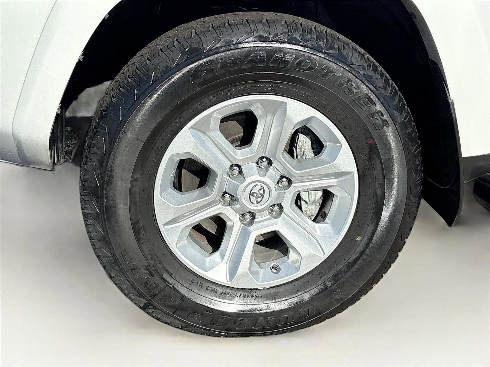 Used 2023 Toyota 4Runner SR5 image 31