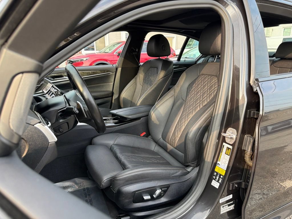Used 2023 BMW 540i xDrive w/ M Sport Package AWD/4WD image 26
