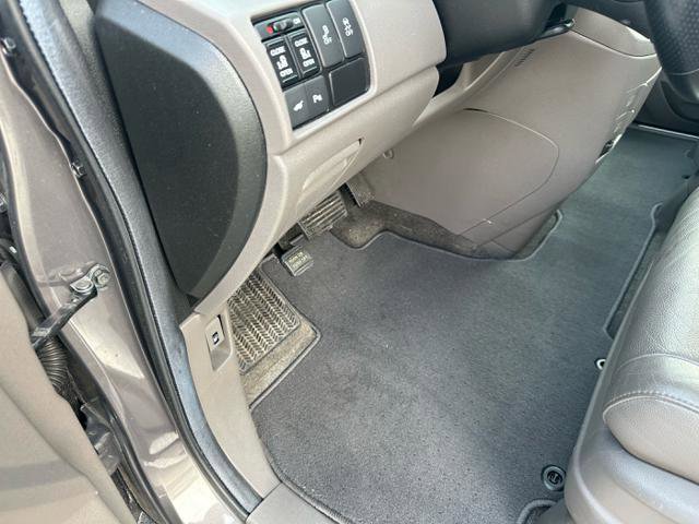 Used 2013 Honda Odyssey Touring Elite image 20