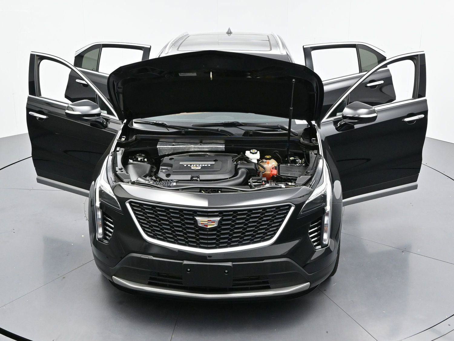 Certified 2022 Cadillac XT4 Premium Luxury w/ Enhanced Visibility Package AWD/4WD image 43