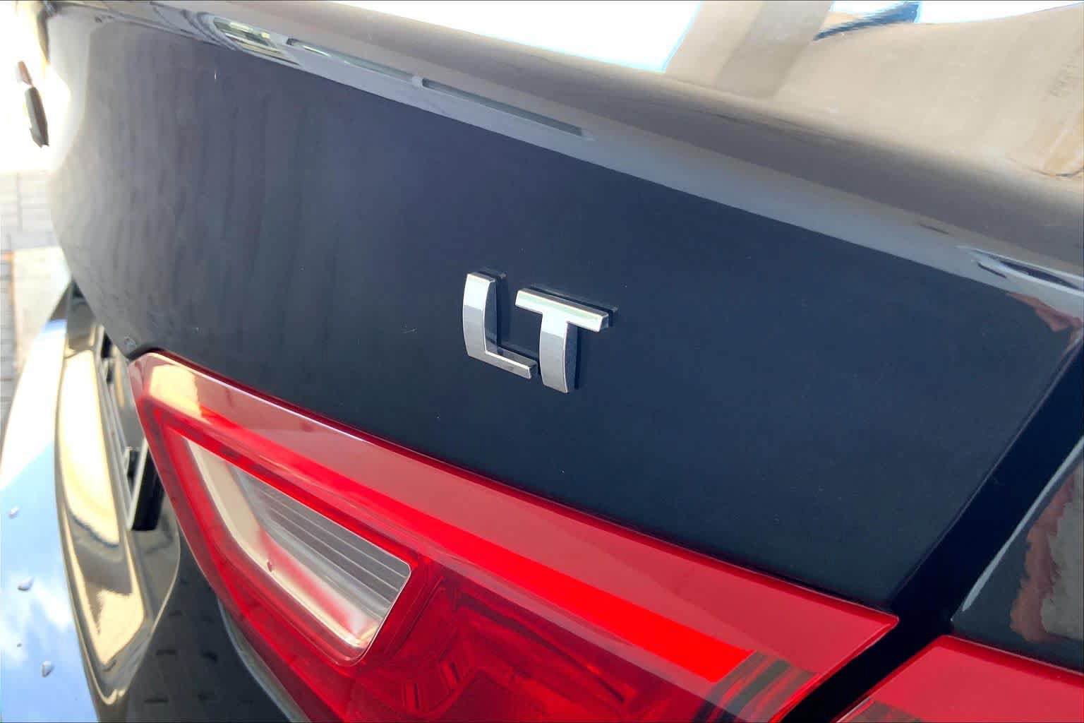 Used 2025 Chevrolet Malibu LT FWD image 10