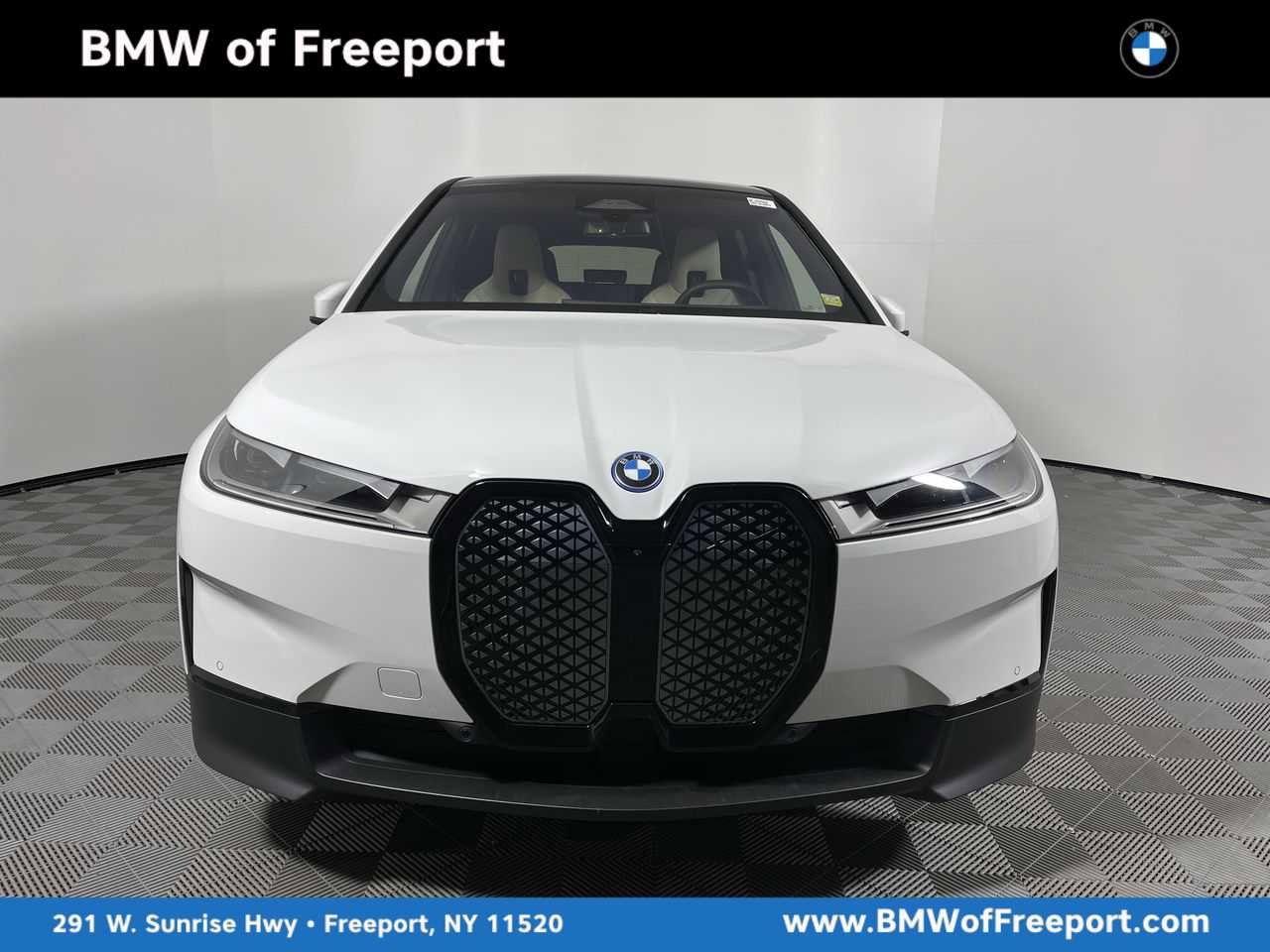 New 2022 BMW iX xDrive50 w/ Convenience Package