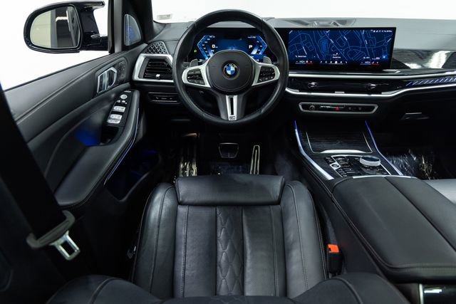 Certified 2025 BMW X7 M60i image 3
