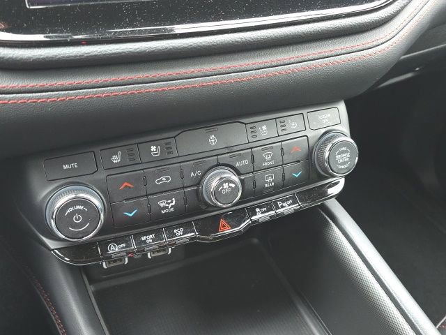 Used 2024 Dodge Durango GT image 24