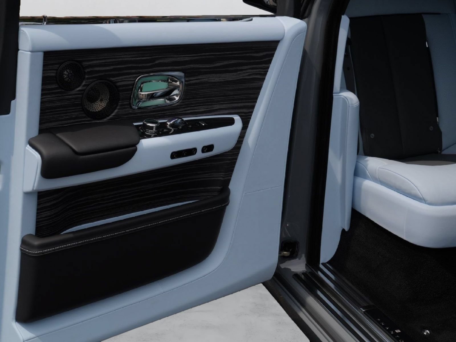 Certified 2024 Rolls-Royce Phantom Sedan w/ The Phantom Package RWD image 41
