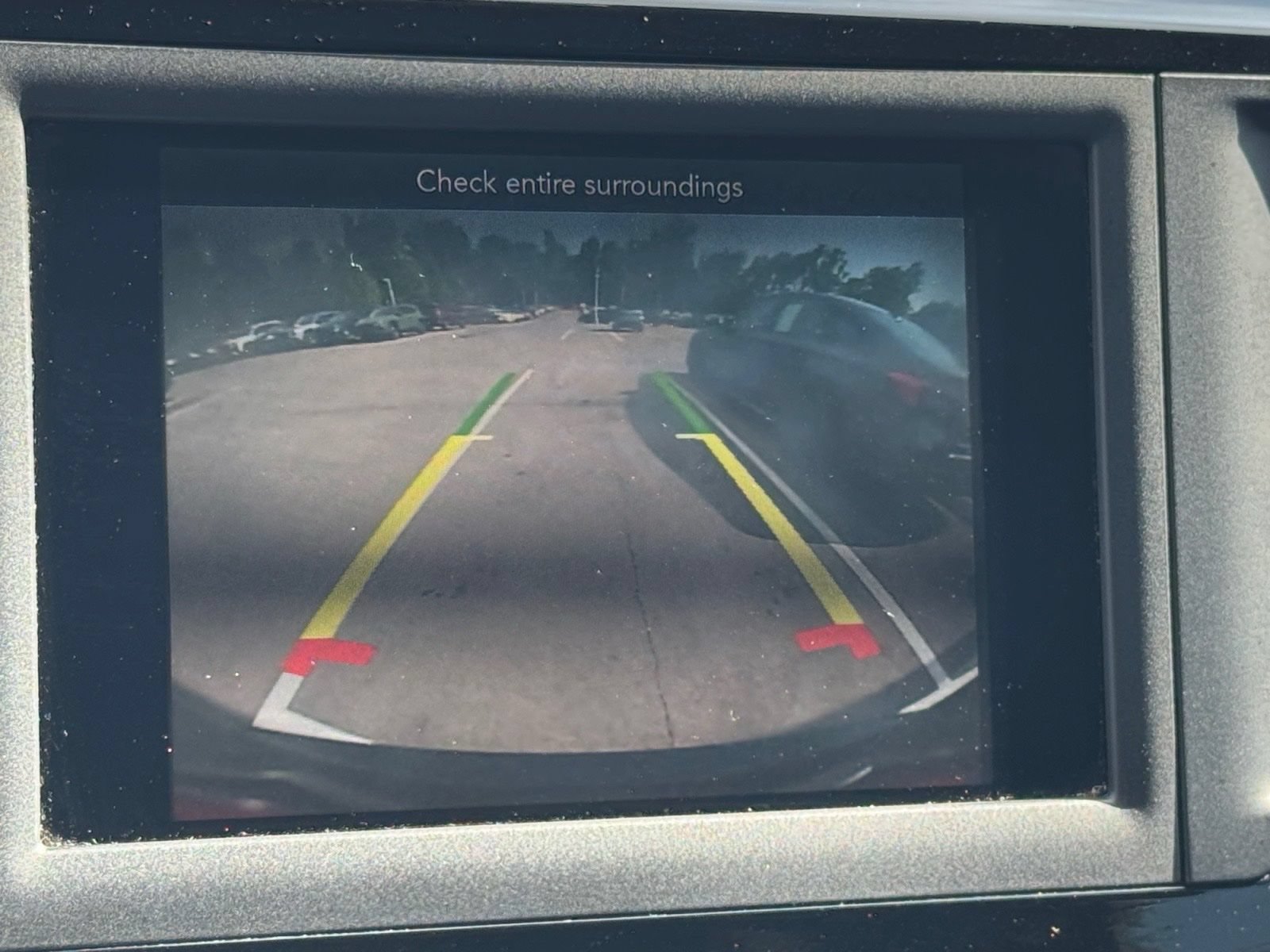 Used 2018 Chrysler Pacifica Touring w/ Tire & Wheel Group FWD image 23