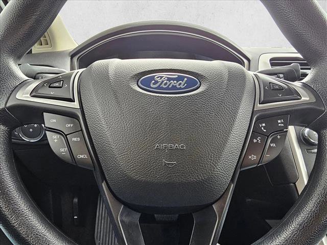 Used 2018 Ford Fusion SE FWD image 21