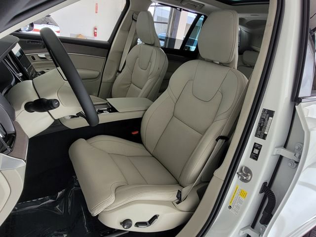 New 2026 Volvo XC90 B6 Ultra w/ Lounge Package AWD/4WD image 7