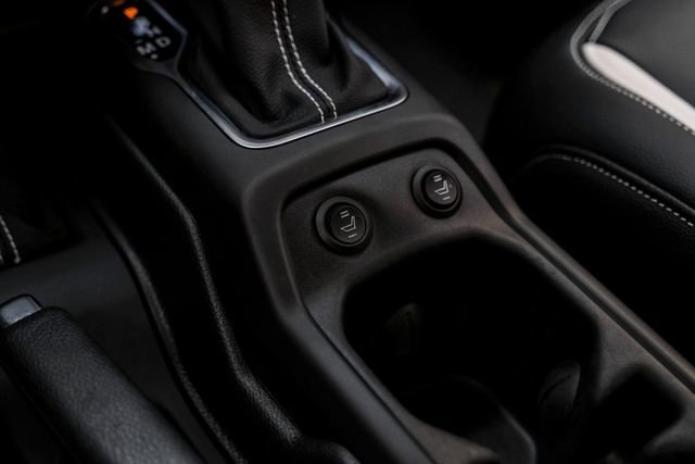 Used 2025 Jeep Gladiator Sport image 68