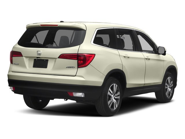 Used 2017 Honda Pilot EX image 2