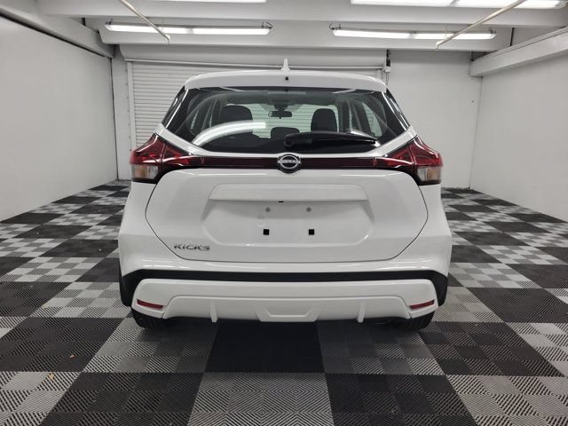 Used 2024 Nissan Kicks S FWD image 5