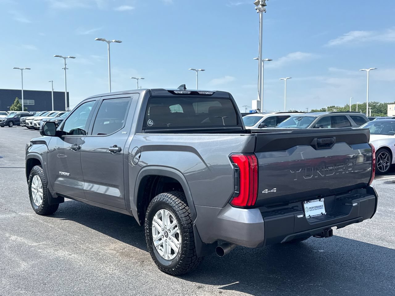 Used 2022 Toyota Tundra SR5 AWD/4WD image 5