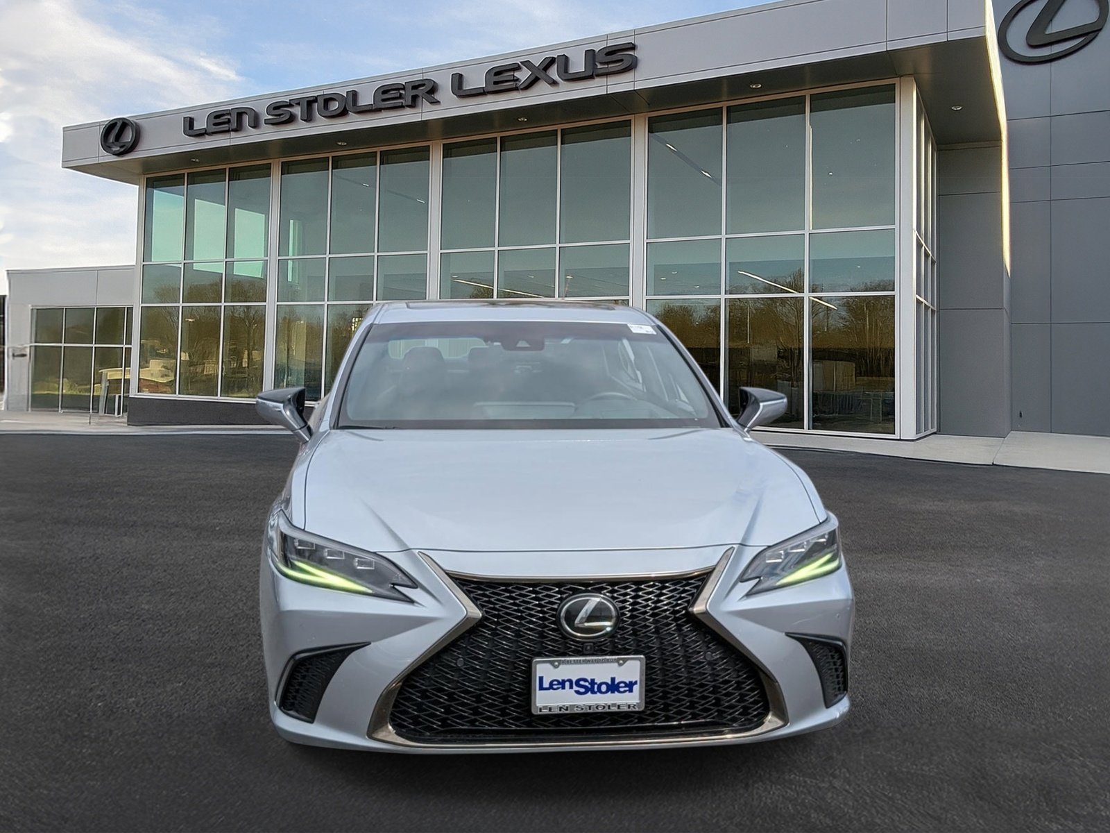 Certified 2024 Lexus ES 300h F Sport FWD image 7