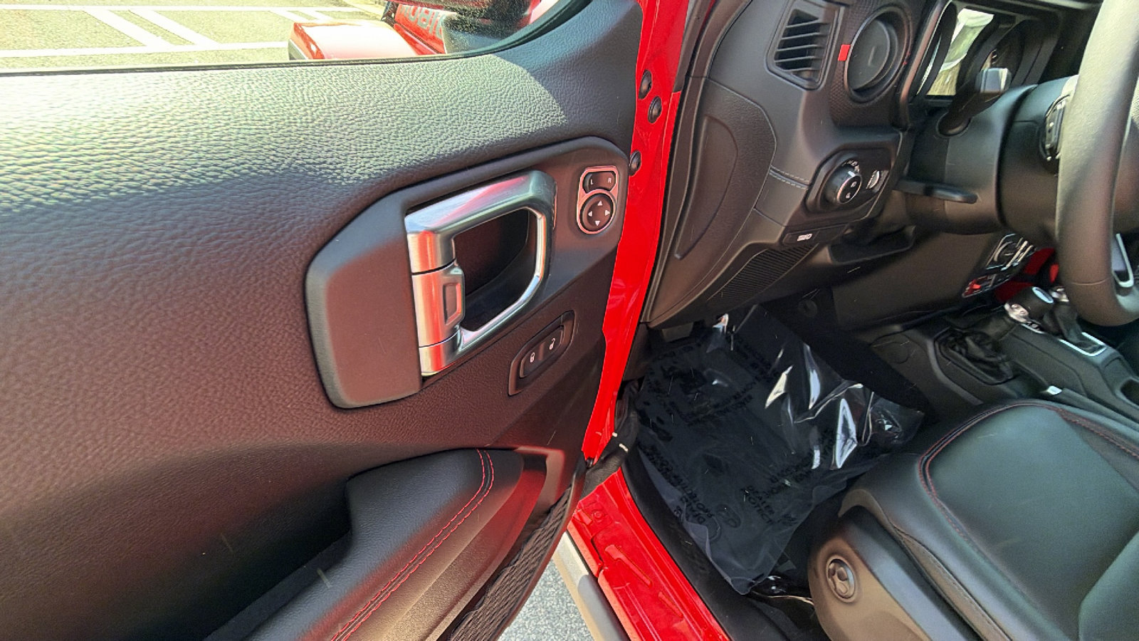 Used 2025 Jeep Gladiator Rubicon image 15