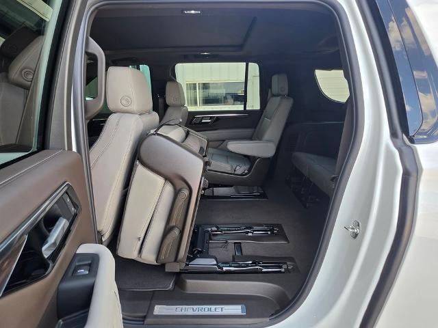 New 2027 Chevrolet Suburban Z71 w/ Comfort Package AWD/4WD image 31