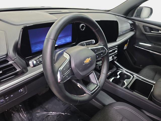 Used 2025 Chevrolet Traverse LT w/ Driver Confidence Package FWD image 14