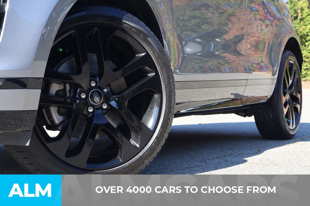 Used 2024 Land Rover Range Rover Evoque Dynamic SE image 3