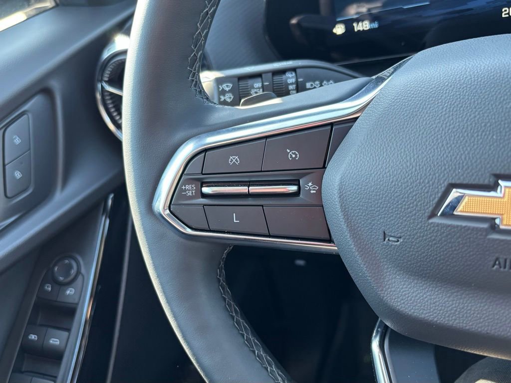 Used 2025 Chevrolet Equinox LT w/ Convenience Package II image 33