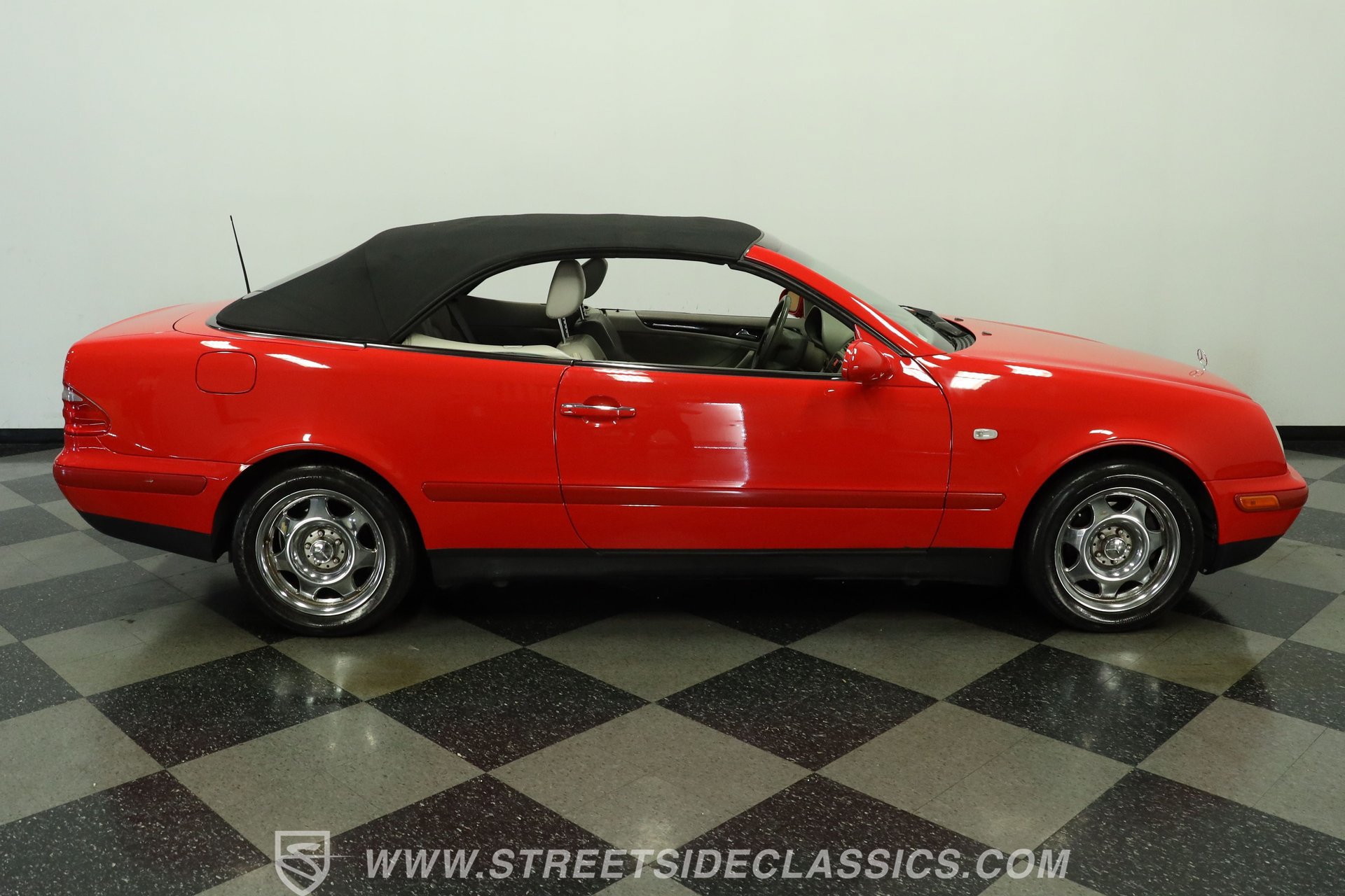 Used 1999 Mercedes-Benz CLK 320 Cabriolet image 13