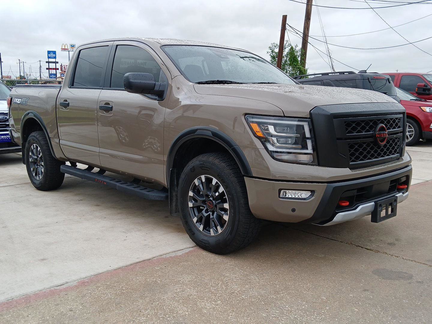 Used 2024 Nissan Titan PRO-4X w/ Pro-4x Utility Package AWD/4WD image 5