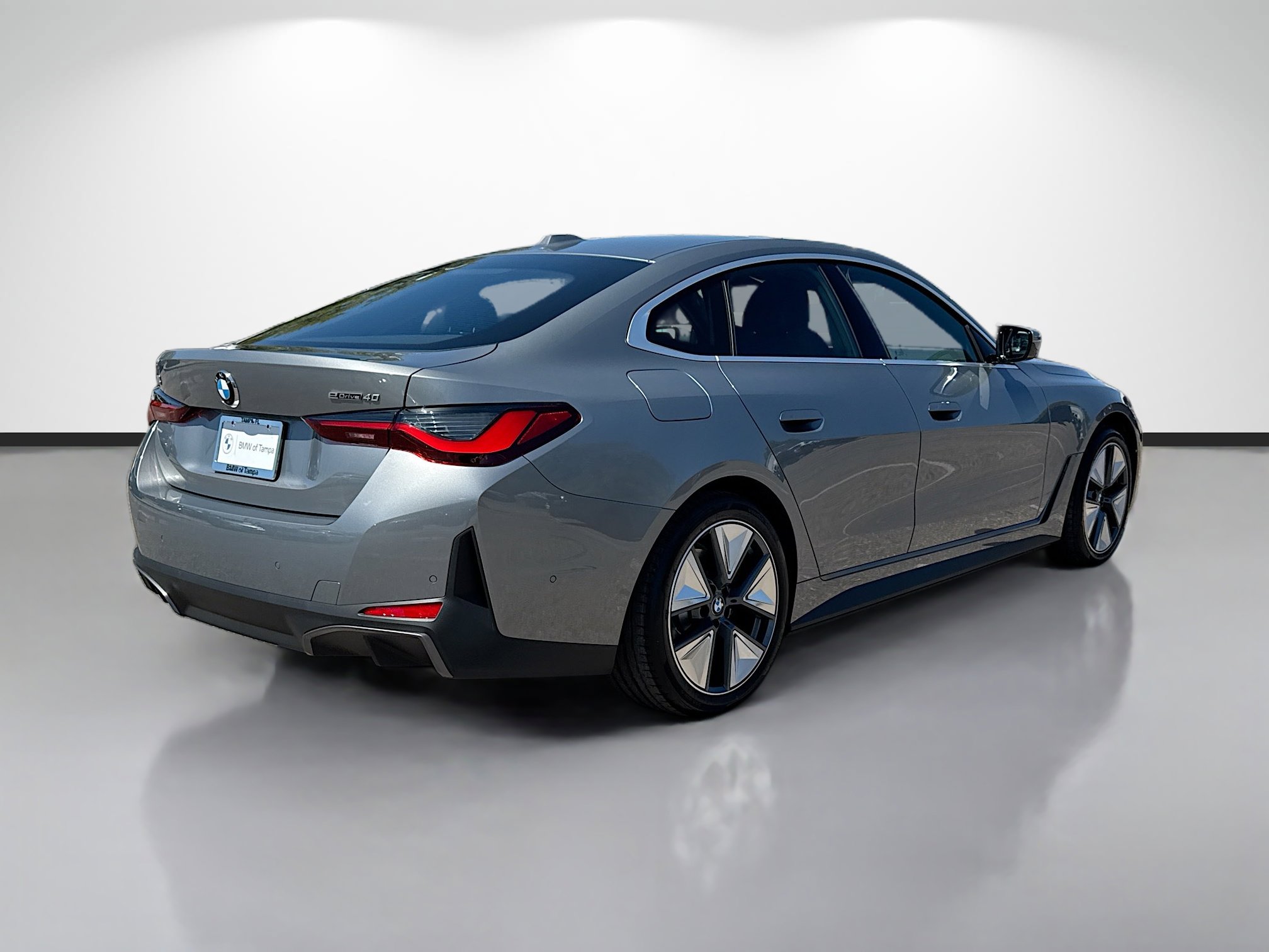 New 2026 BMW i4 eDrive40 w/ Parking Assistance Package image 3