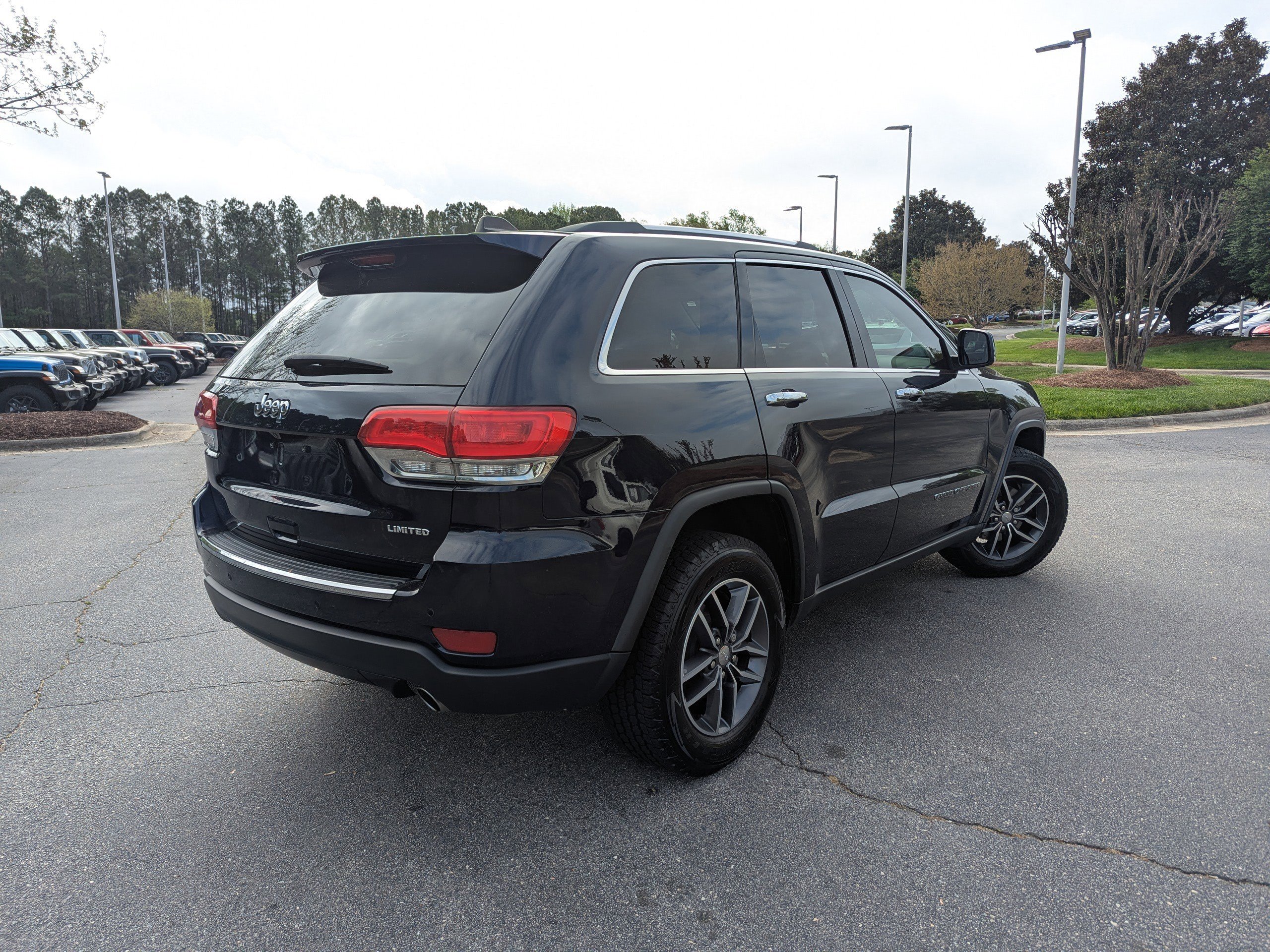 Used 2018 Jeep Grand Cherokee Limited image 5