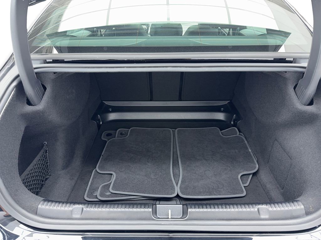 Used 2023 Mercedes-Benz EQE 500 4MATIC Sedan w/ Exclusive Trim Package image 11