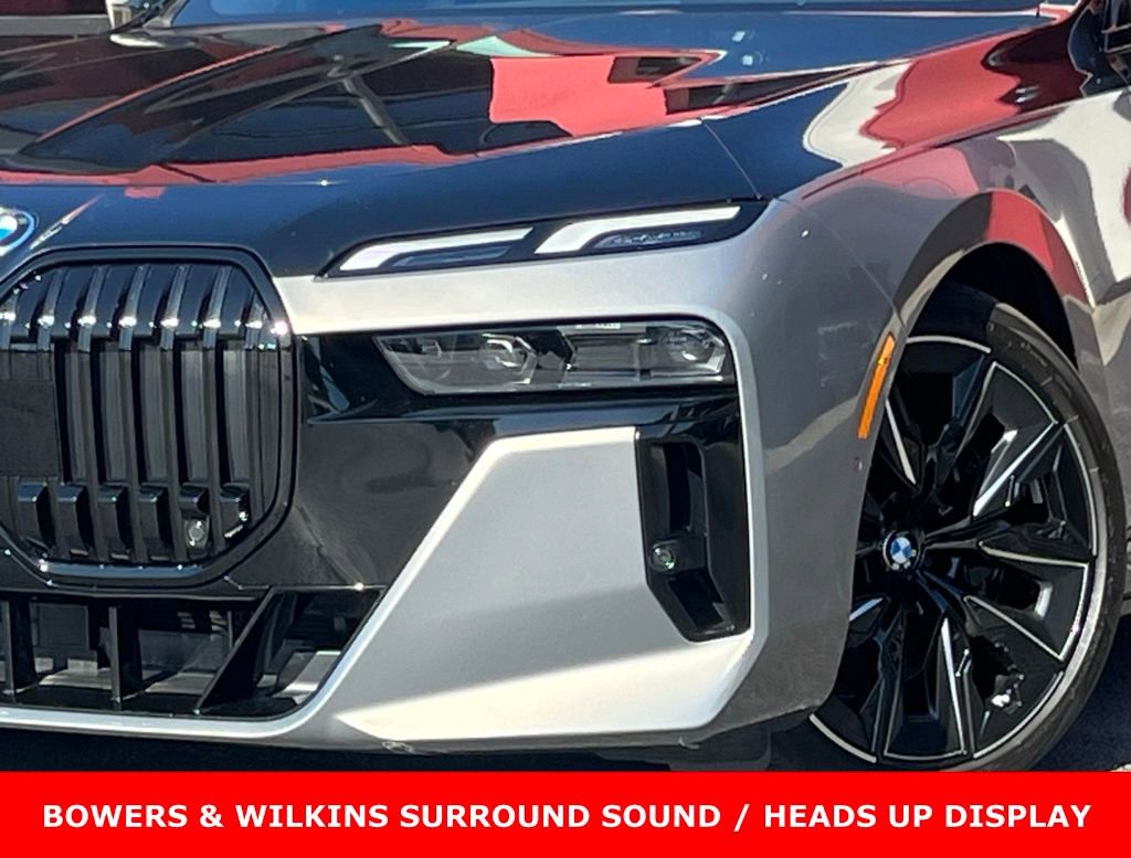 Used 2023 BMW i7 xDrive60 AWD/4WD image 4