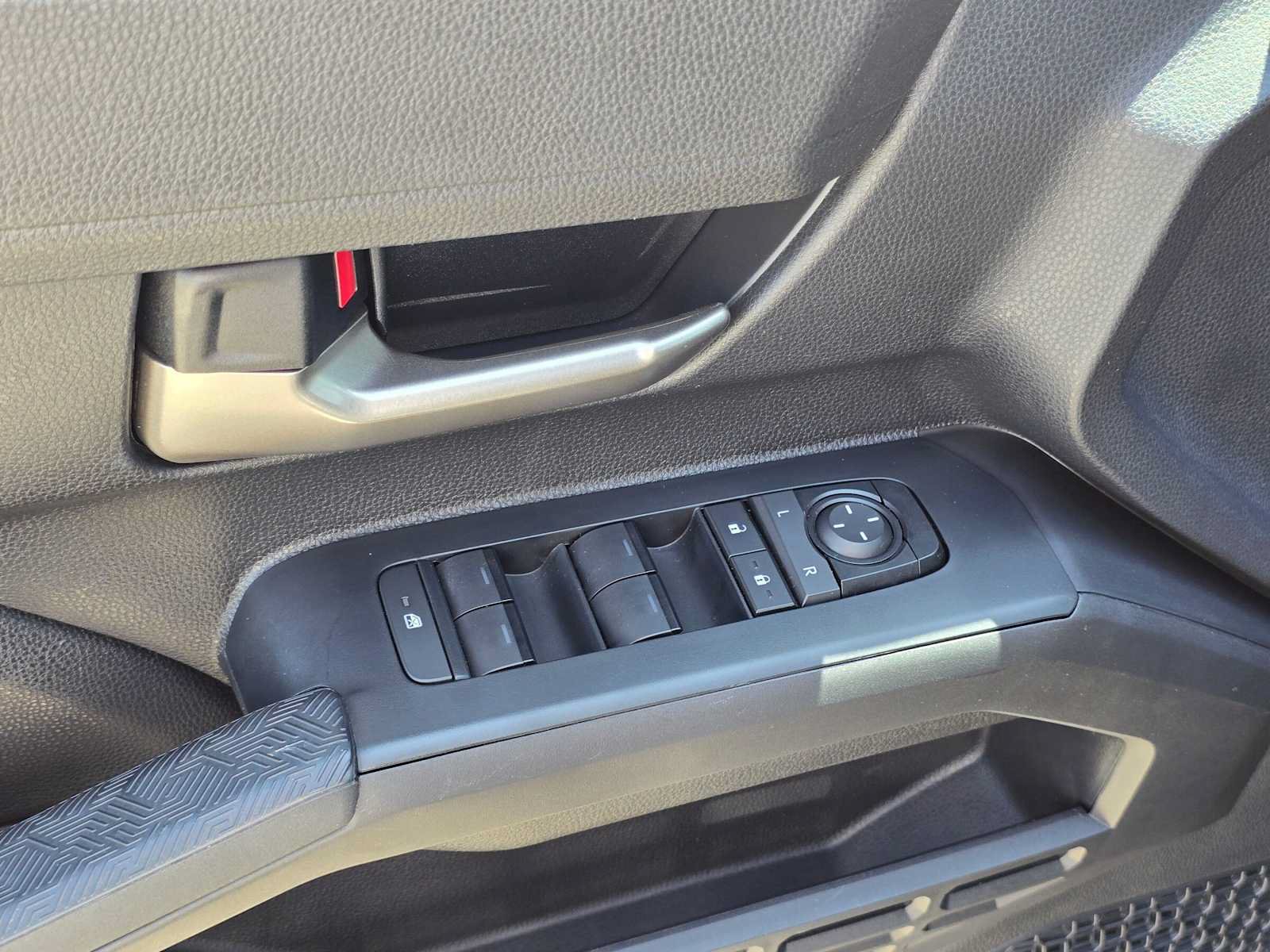 Certified 2025 Toyota Tacoma TRD Sport AWD/4WD image 22