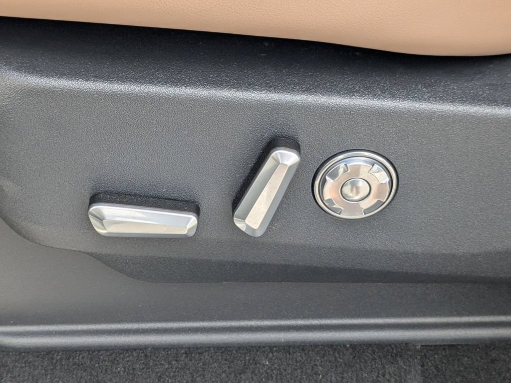 New 2026 Lincoln Navigator Black Label AWD/4WD image 15
