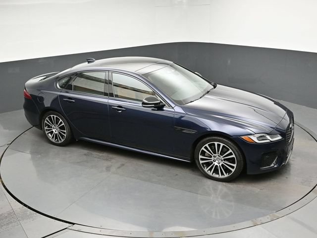 Used 2024 Jaguar XF R-Dynamic SE AWD/4WD image 40