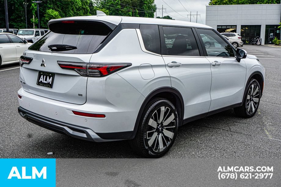 Used 2025 Mitsubishi Outlander SE FWD image 5