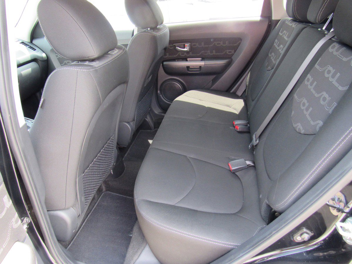 Used 2013 Kia Soul + image 8